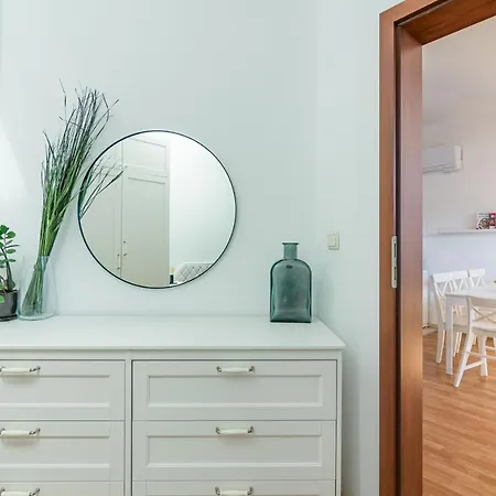 Todorka In Apartament *