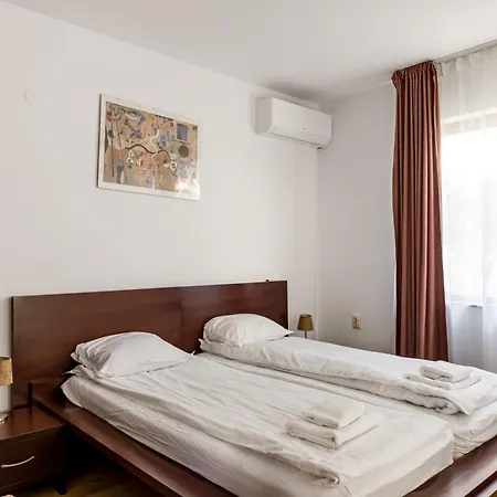 Todorka In Apartament