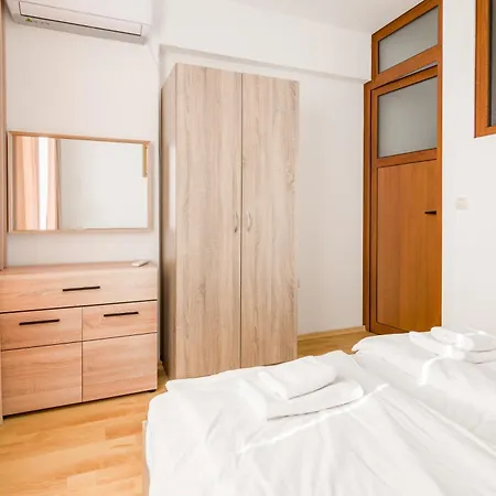 Todorka In Appartement