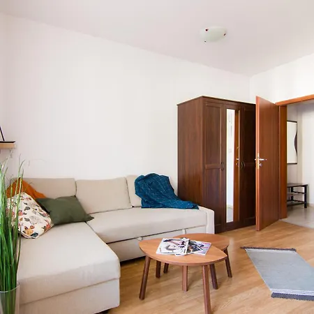 Todorka In Appartement